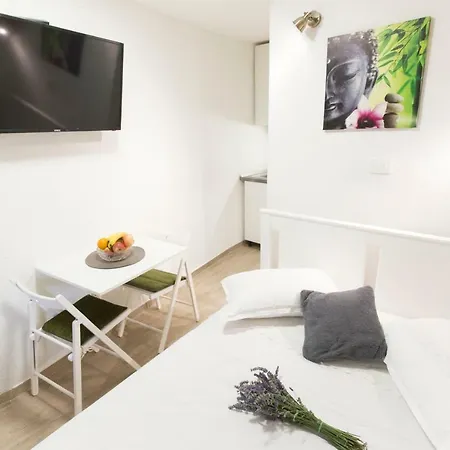 City Pearl Studio Split